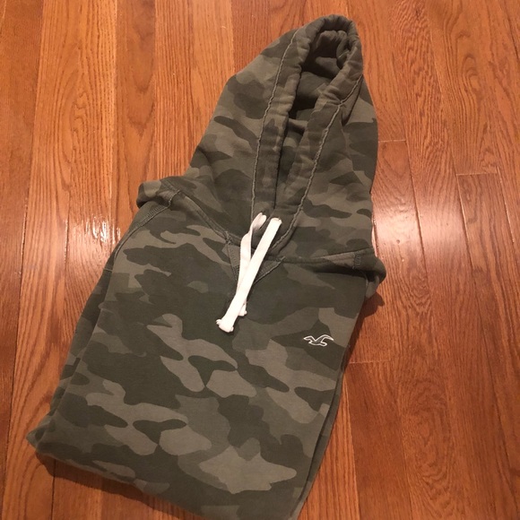 hollister camouflage pullover